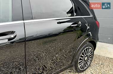 Хетчбек Mercedes-Benz B-Class 2016 в 