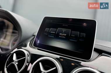 Хетчбек Mercedes-Benz B-Class 2016 в 