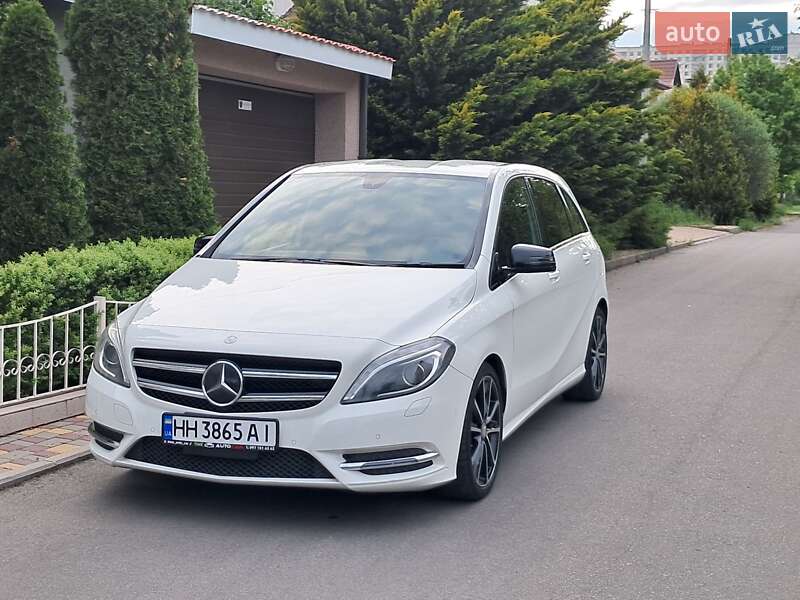 Хэтчбек Mercedes-Benz B-Class 2012 в Одессе фото 10 Хэтчбек Mercedes-Benz B-Class 2012 в Одессе