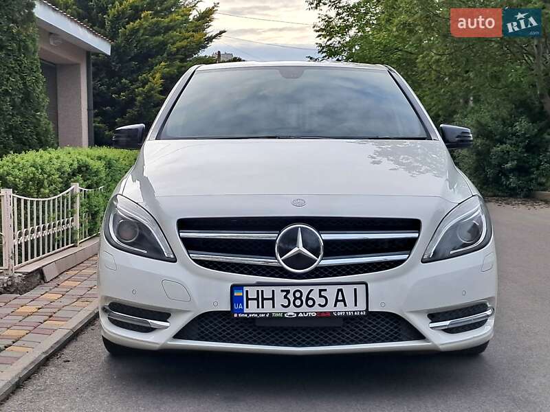 Хэтчбек Mercedes-Benz B-Class 2012 в Одессе фото 12 Хэтчбек Mercedes-Benz B-Class 2012 в Одессе