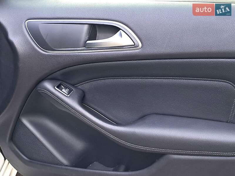 Хэтчбек Mercedes-Benz B-Class 2012 в Одессе фото 37 Хэтчбек Mercedes-Benz B-Class 2012 в Одессе