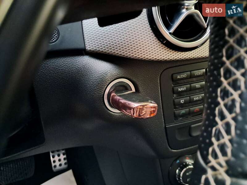 Хэтчбек Mercedes-Benz B-Class 2012 в Одессе фото 51 Хэтчбек Mercedes-Benz B-Class 2012 в Одессе