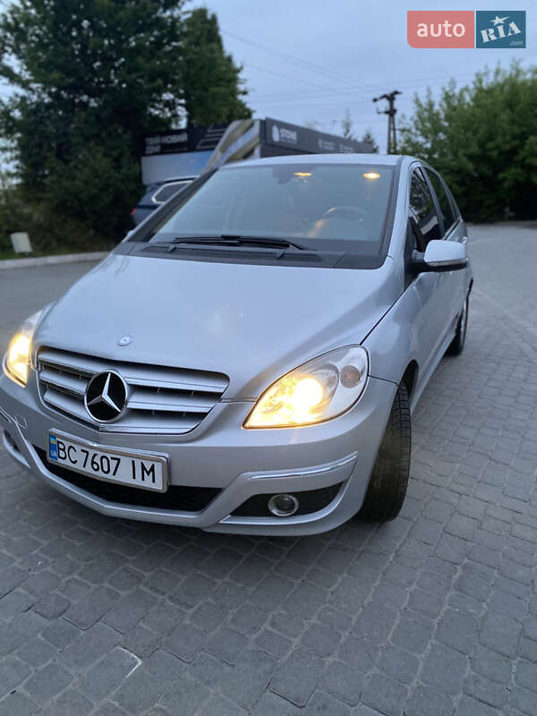 Mercedes-Benz B-Class 2010
