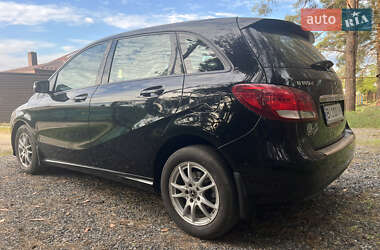 Хетчбек Mercedes-Benz B-Class 2018 в 