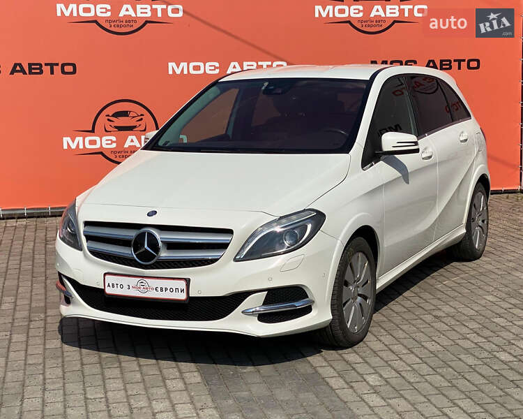 Хэтчбек Mercedes-Benz B-Class 2015 в 