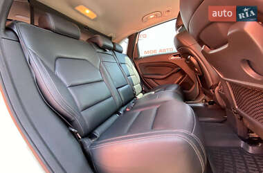 Хэтчбек Mercedes-Benz B-Class 2015 в 