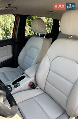 Хетчбек Mercedes-Benz B-Class 2016 в 
