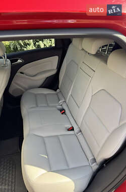 Хетчбек Mercedes-Benz B-Class 2016 в 