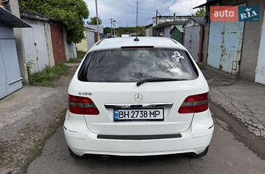 Хетчбек Mercedes-Benz B-Class 2011 в 