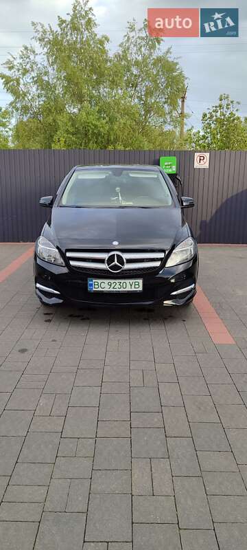Хетчбек Mercedes-Benz B-Class 2015 в 