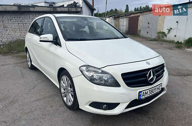 Хетчбек Mercedes-Benz B-Class 2014 в Житомирі