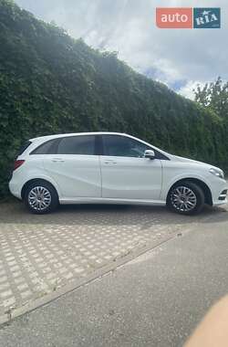 Хэтчбек Mercedes-Benz B-Class 2014 в 