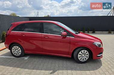 Хэтчбек Mercedes-Benz B-Class 2016 в 