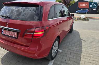 Хэтчбек Mercedes-Benz B-Class 2016 в 