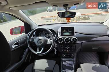 Хэтчбек Mercedes-Benz B-Class 2016 в 