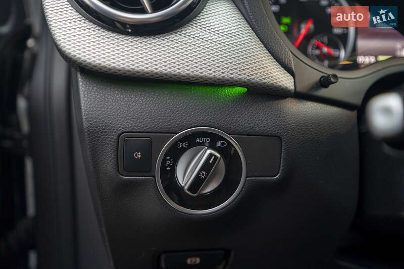Хэтчбек Mercedes-Benz B-Class 2015 в Киеве