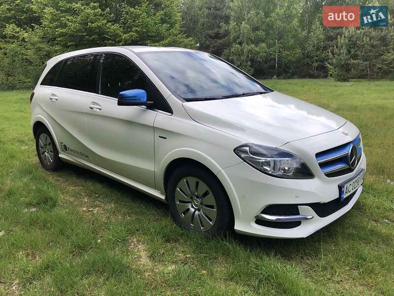 Хетчбек Mercedes-Benz B-Class 2017 в Камені-Каширському