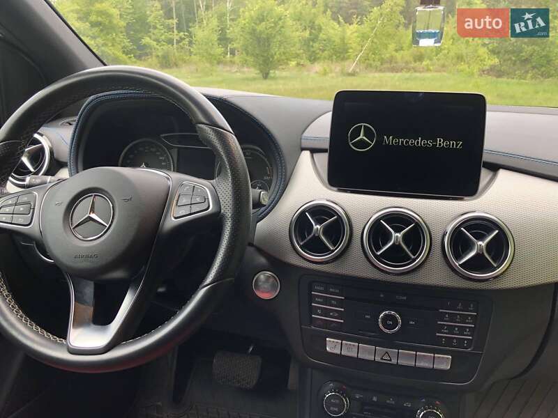 Хэтчбек Mercedes-Benz B-Class 2017 в Камне-Каширском