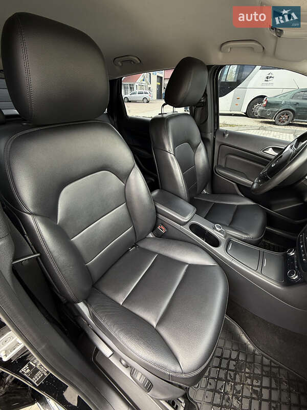 Хетчбек Mercedes-Benz B-Class 2013 в Снятині