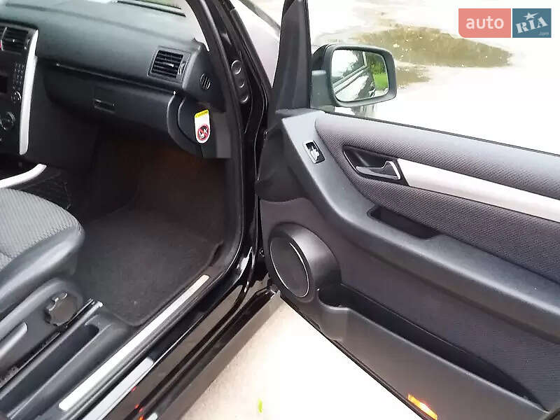 Хэтчбек Mercedes-Benz B-Class 2011 в Буче