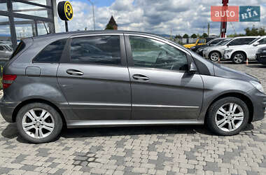 Хетчбек Mercedes-Benz B-Class 2010 в 