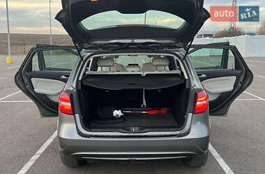 Хетчбек Mercedes-Benz B-Class 2017 в 