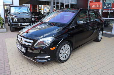 Хетчбек Mercedes-Benz B-Class 2016 в 