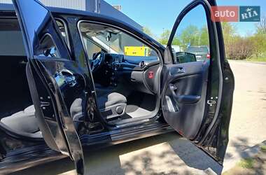 Хэтчбек Mercedes-Benz B-Class 2012 в 