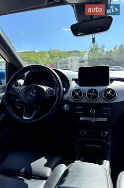 Хэтчбек Mercedes-Benz B-Class 2015 в 