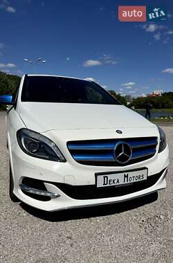 Хэтчбек Mercedes-Benz B-Class 2015 в Днепре