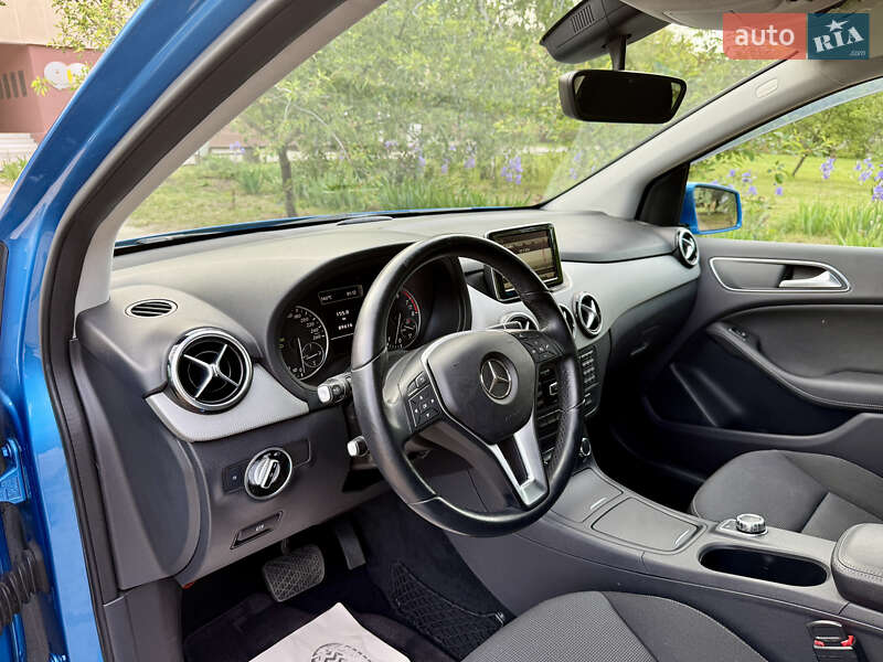 Хэтчбек Mercedes-Benz B-Class 2013 в Одессе
