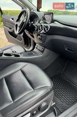Хэтчбек Mercedes-Benz B-Class 2014 в 