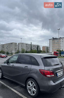 Хэтчбек Mercedes-Benz B-Class 2015 в 