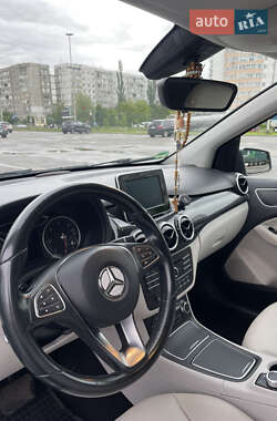 Хэтчбек Mercedes-Benz B-Class 2015 в 