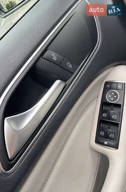 Хэтчбек Mercedes-Benz B-Class 2015 в 