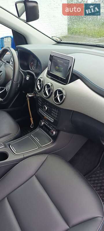 Хэтчбек Mercedes-Benz B-Class 2015 в Вышгороде фото 13 Хэтчбек Mercedes-Benz B-Class 2015 в Вышгороде