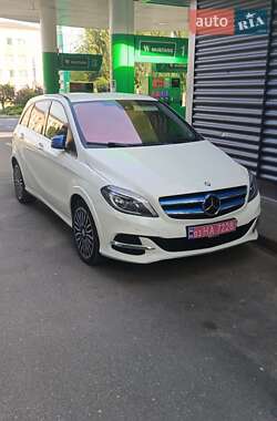 Хэтчбек Mercedes-Benz B-Class 2015 в Вышгороде