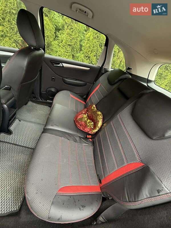 Хэтчбек Mercedes-Benz B-Class 2011 в Галиче фото 13 Хэтчбек Mercedes-Benz B-Class 2011 в Галиче