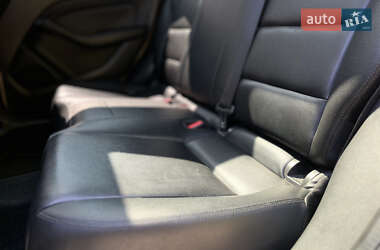 Хэтчбек Mercedes-Benz B-Class 2014 в 