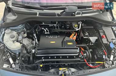 Хэтчбек Mercedes-Benz B-Class 2015 в 