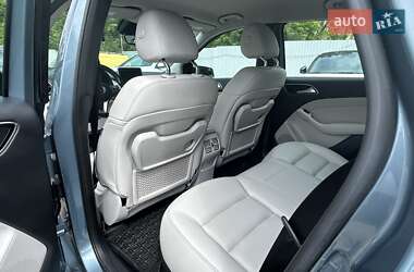 Хэтчбек Mercedes-Benz B-Class 2015 в 