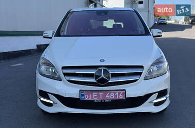 Хэтчбек Mercedes-Benz B-Class 2015 в 