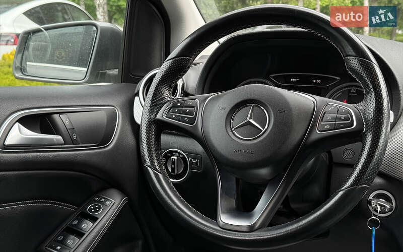 Хетчбек Mercedes-Benz B-Class 2015 в Львові