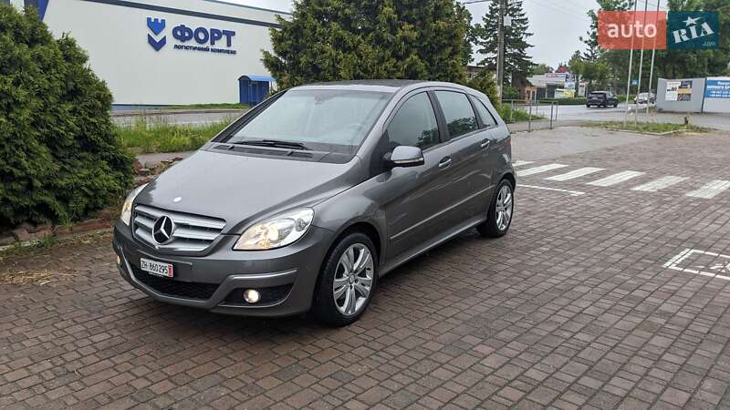 Mercedes-Benz B-Class 2010