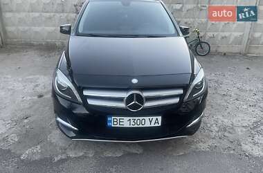 Хэтчбек Mercedes-Benz B-Class 2014 в 