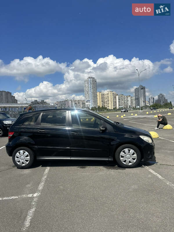 Хэтчбек Mercedes-Benz B-Class 2006 в Киеве