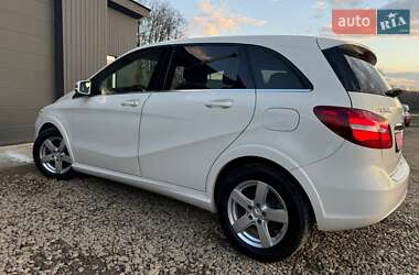 Хэтчбек Mercedes-Benz B-Class 2015 в 
