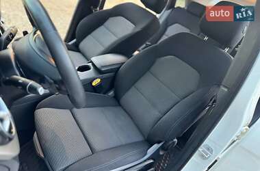 Хэтчбек Mercedes-Benz B-Class 2015 в 