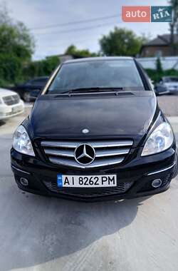 Хетчбек Mercedes-Benz B-Class 2011 в 