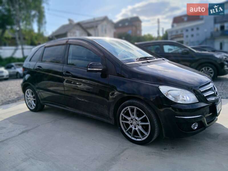 Хэтчбек Mercedes-Benz B-Class 2011 в Киеве
